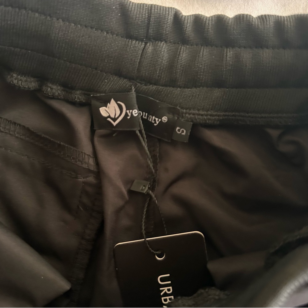 Black Cargo Pants - Picture 3 of 5
